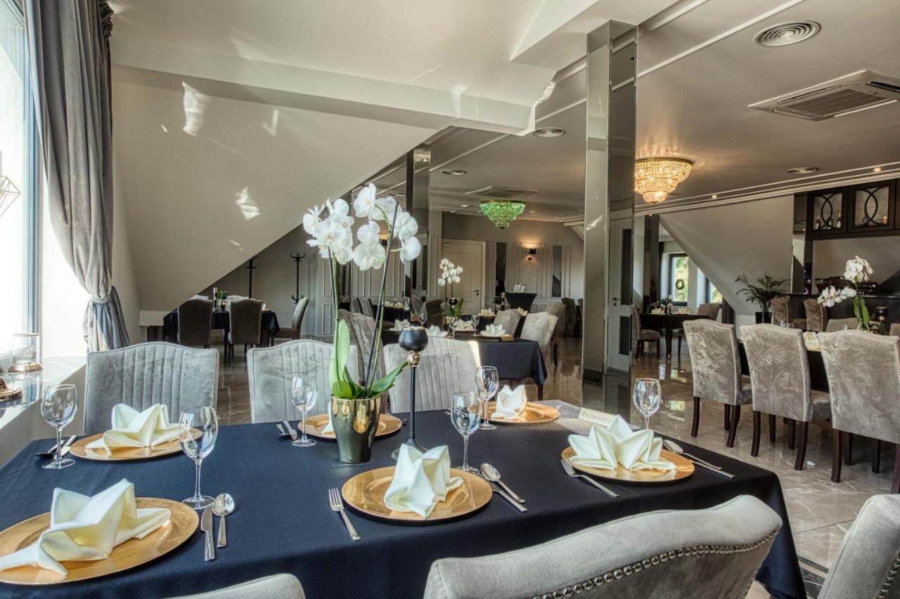 Bialy Dom Hotell
