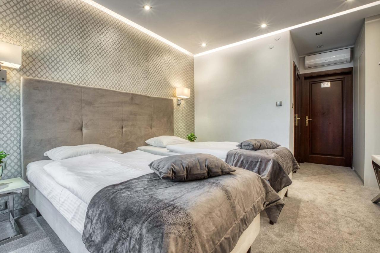 Hotell Bialy Dom 3*